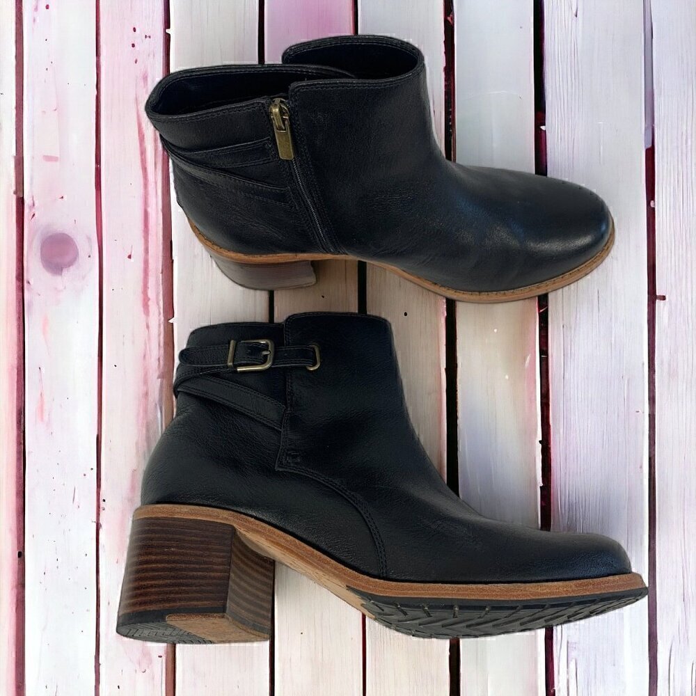 Clarks Women's Clarkdale Jax Ankle Boot Black Leather Size 10 Like New - Picture 2 of 12